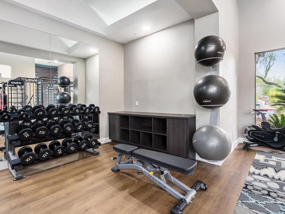 Pure Suites 2 Bed N Scottsdale Mcdowell Mtn Ranch Gym Pool Exterior photo