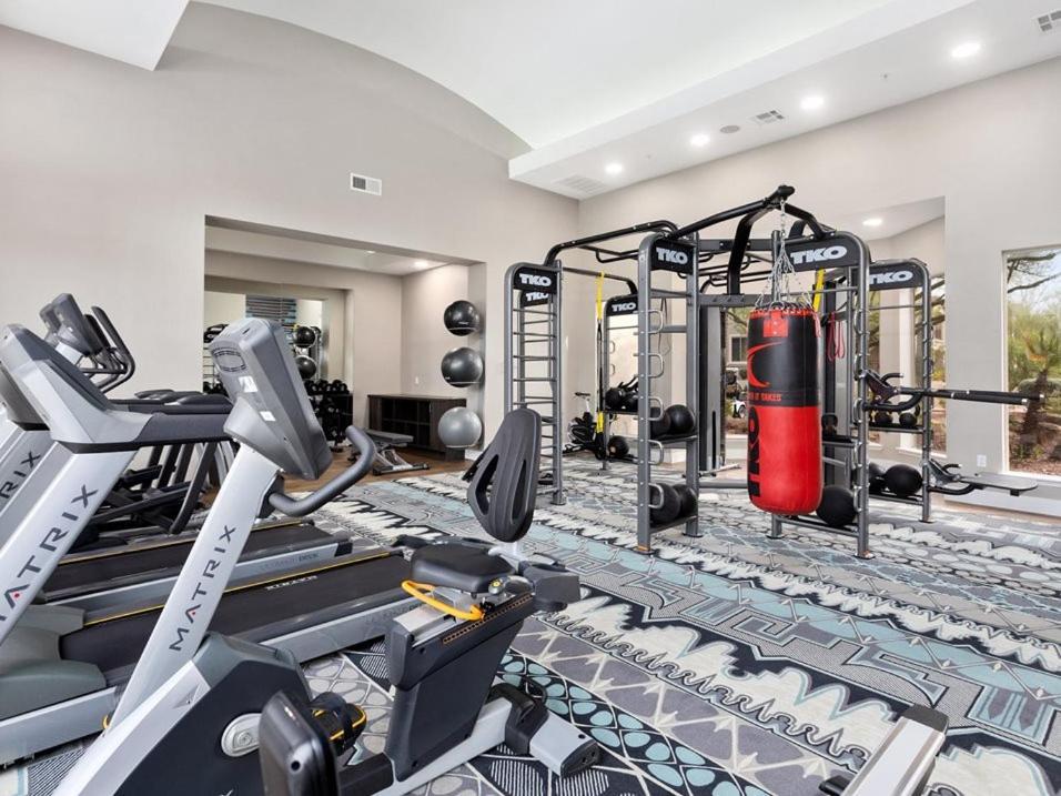 Pure Suites 2 Bed N Scottsdale Mcdowell Mtn Ranch Gym Pool Exterior photo
